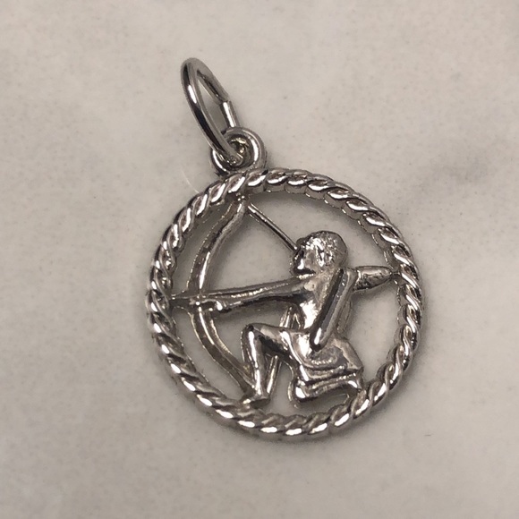 Sagittarius zodiac sterling silver vintage pendant bracelet charm - Picture 1 of 4